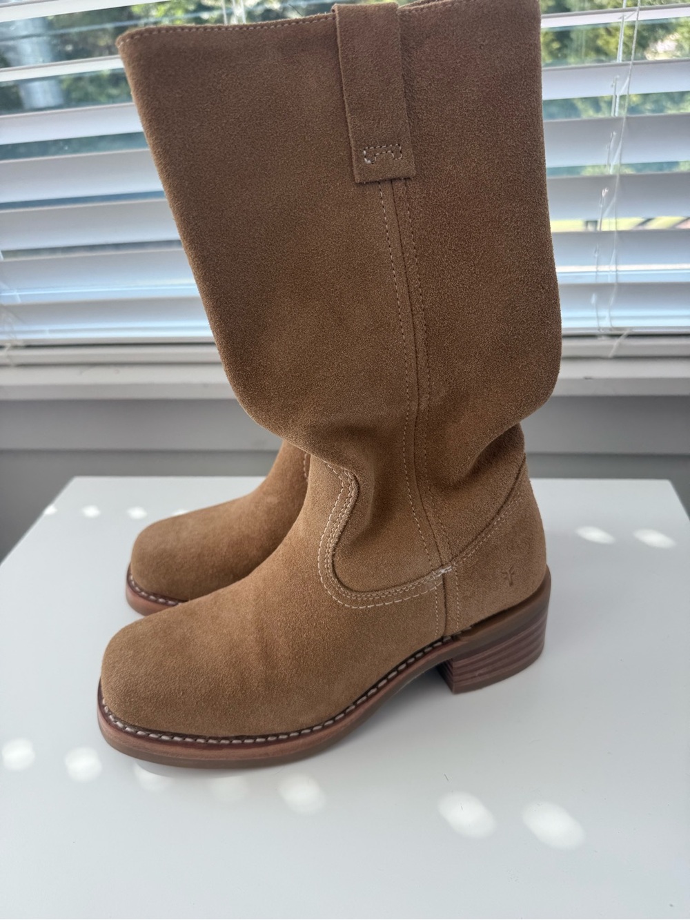 NWOT Frye boots - campus 12R size 7 - Picture 2 of 11